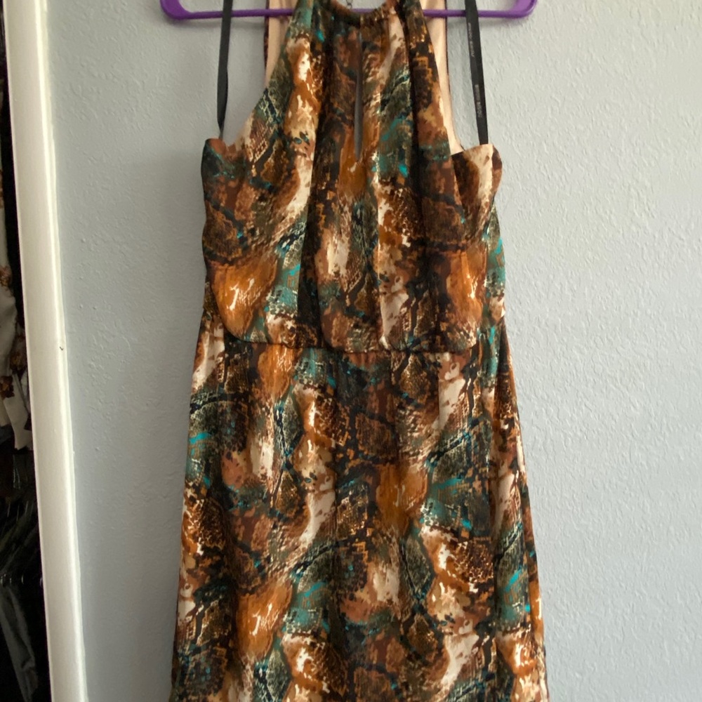 Dress - Picture 2 of 2